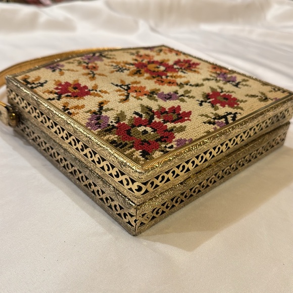 Vintage 1950’s Filigree Metal & Needlepoint Handbag Purse - Picture 6 of 17